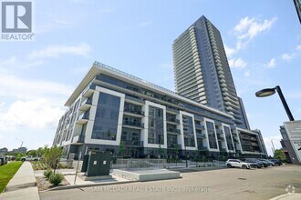 Building Photo - 5105-5105 Hurontario St