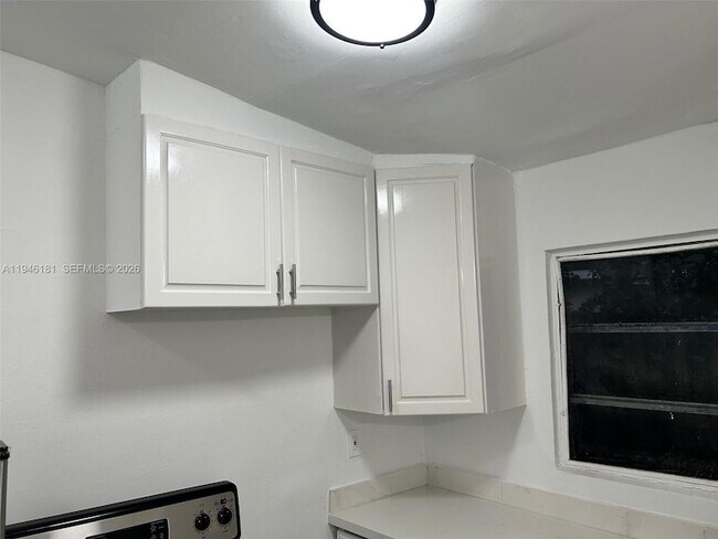 Foto del edificio - 261 NW 49th St