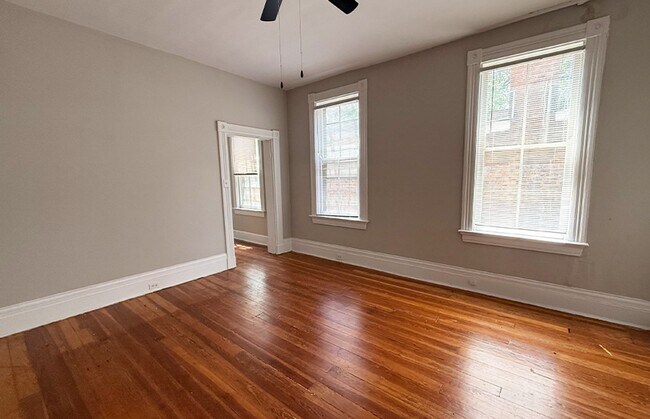 Foto del edificio - 3210 Bishop St