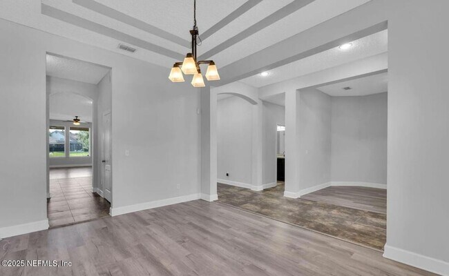 Foto del edificio - 4431 Vista Point Ln