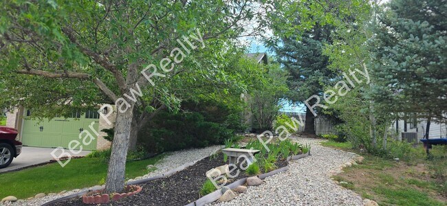 Foto del edificio - 5605 Bluff Pl