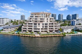 Building Photo - 615 Bayshore Dr