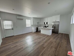 Building Photo - 2134 Magnolia Ave