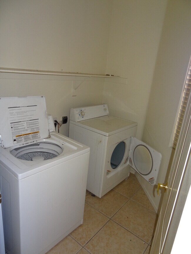 Foto del edificio - 3 Bedrooms, 2 Bathroom single story home i...