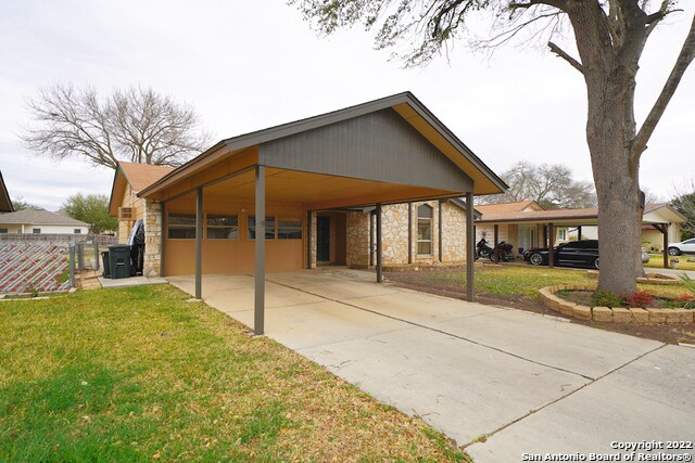 Building Photo - 713 Marilyn Dr