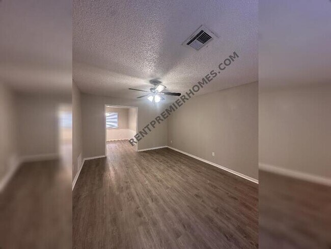 Foto del edificio - 1834 Burnt Oak St