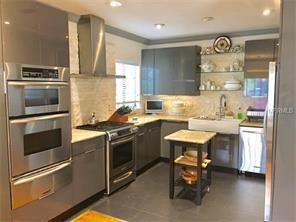 Building Photo - 615 Bourne Pl