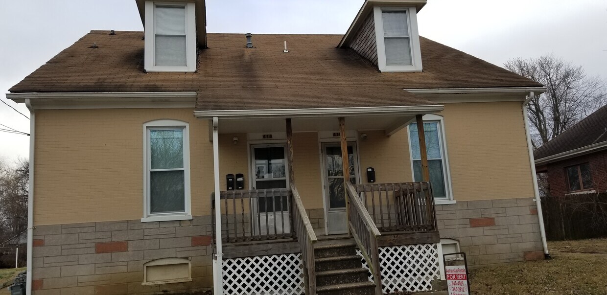 Primary Photo - 418 N Center St