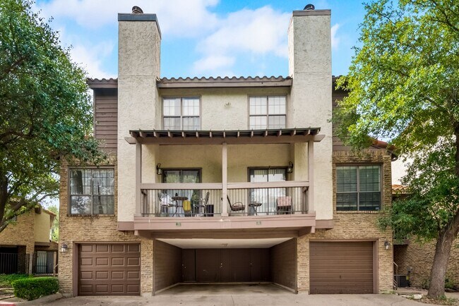 Building Photo - Spacious 2nd floor corner unit in Richardson