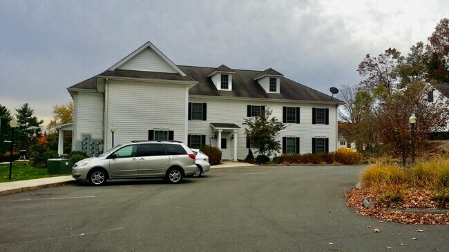 Foto del edificio - 711 Willard Ave
