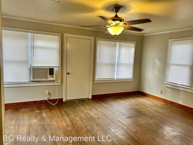 Foto del edificio - 3 br, 1 bath House - 106 Sylvia Street