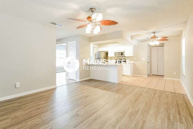 Foto del edificio - 4 Bedroom Pet-Friendly Home in Valrico, FL...