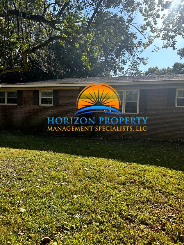 Foto principal - 703 Lantana Way NW