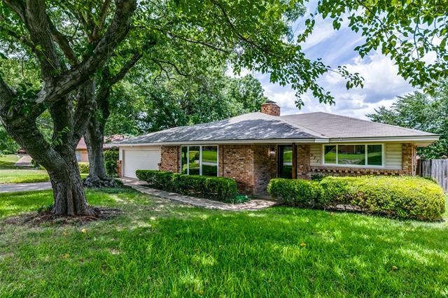 Primary Photo - 977 Green Castle Dr