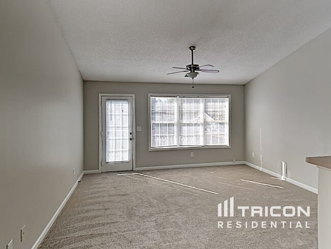 Building Photo - 172 Greystone Cir