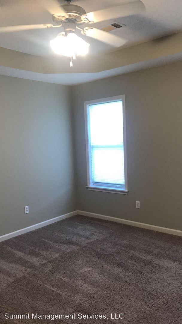 Building Photo - 3 br, 2.5 bath House - 109 Garden Terrace