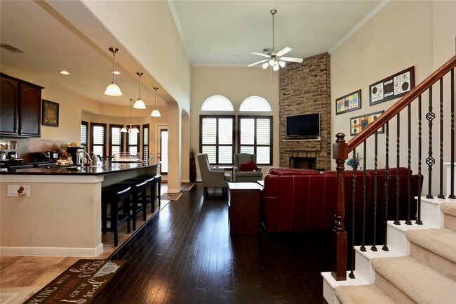 Building Photo - 26715 Richwood Oaks Dr