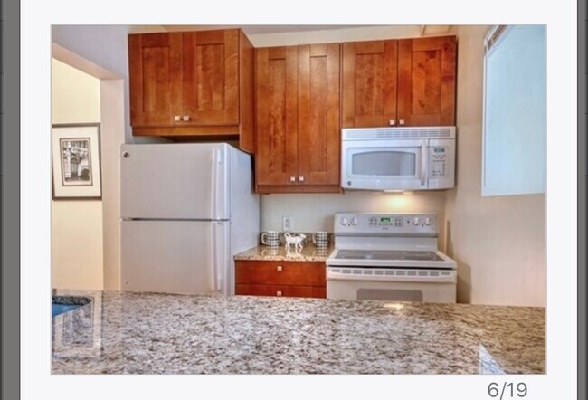 Kitchen - 995 Massachusetts Ave