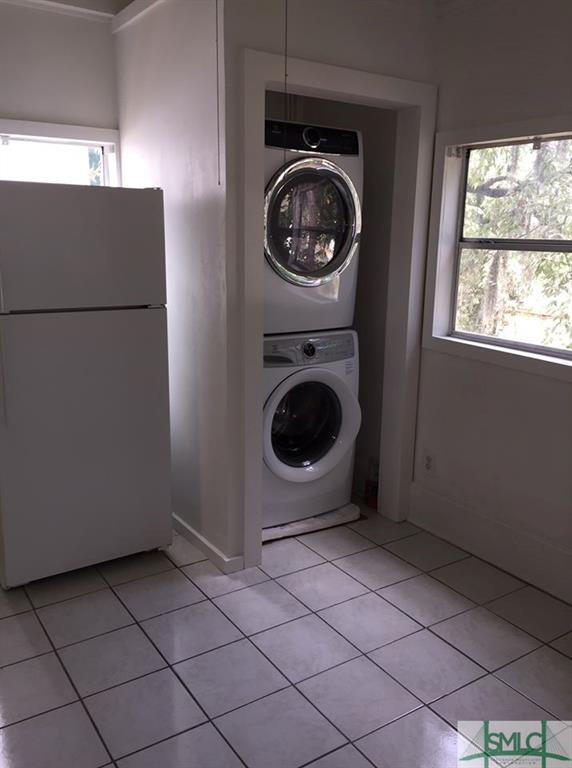 Building Photo - 306 W 41st St