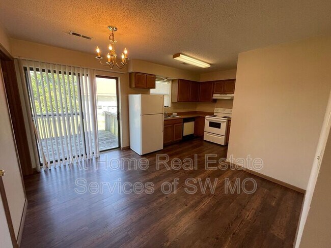 Foto del edificio - 3374A S Moreland Ct