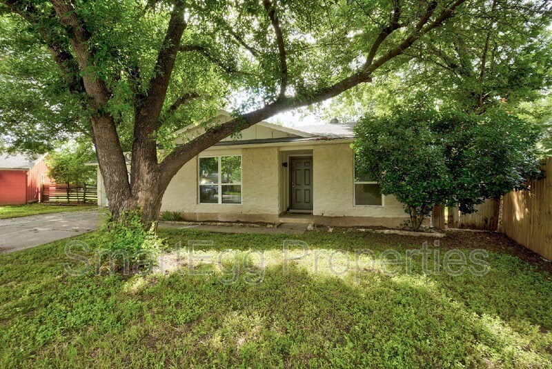 Primary Photo - 5601 Palo Blanco Ct