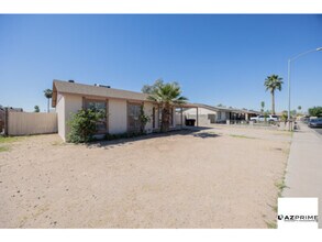 Building Photo - 8821 W Sahuaro Dr