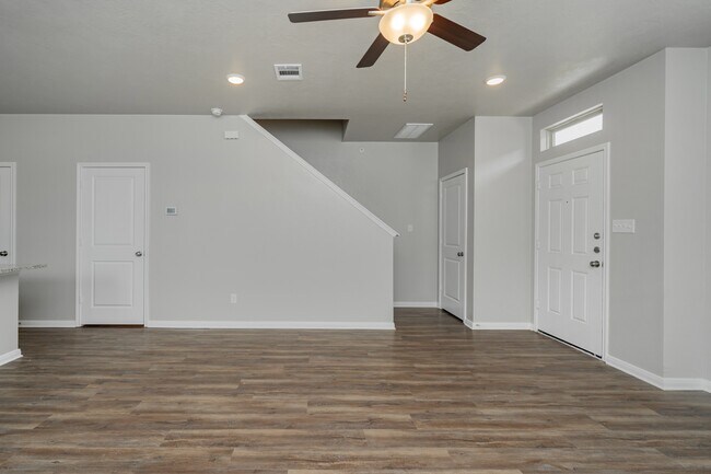 Foto del edificio - 4089 Cross Park Dr