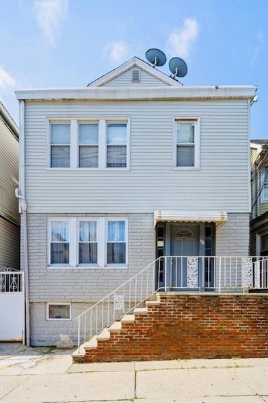 Photo - 98 Bergen Avenue Unit 1