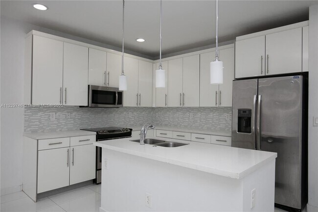 Foto del edificio - 2610 NE 213th St