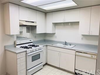 Foto del edificio - 912 N Unruh Ave
