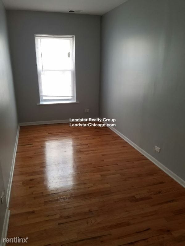 Building Photo - 4500 N Malden St