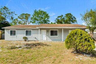 Building Photo - 213 Moonbeam Rd