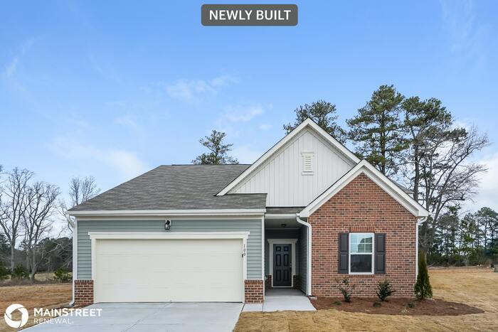 Primary Photo - 100 Ogden Pond Pl, Zebulon, NC 27597