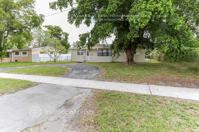 Building Photo - 241 N 69th Ave