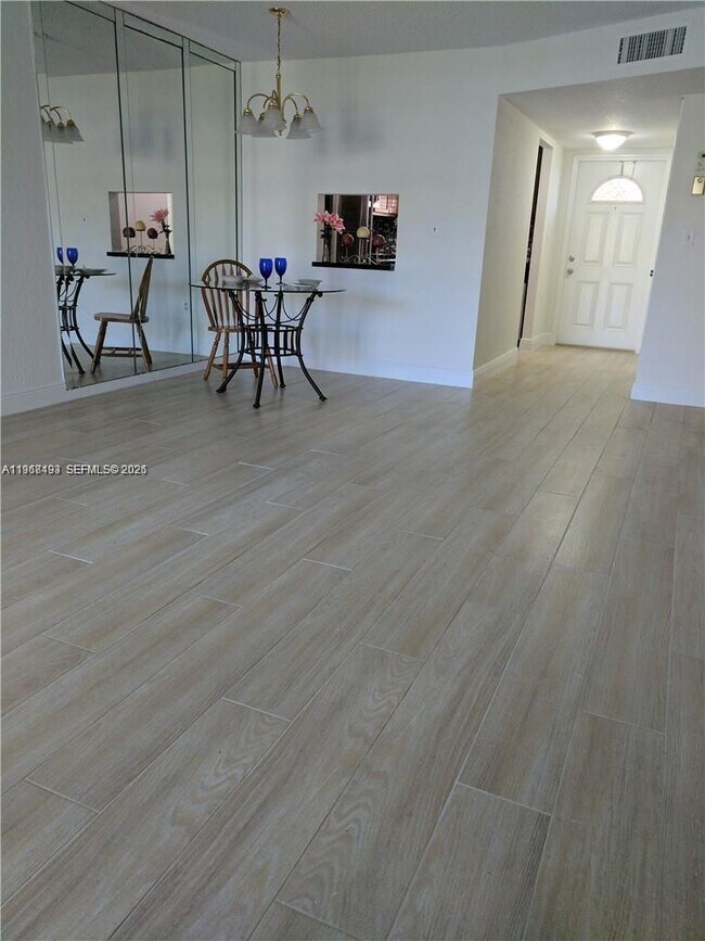 Building Photo - 8515 Sunrise Lakes Blvd