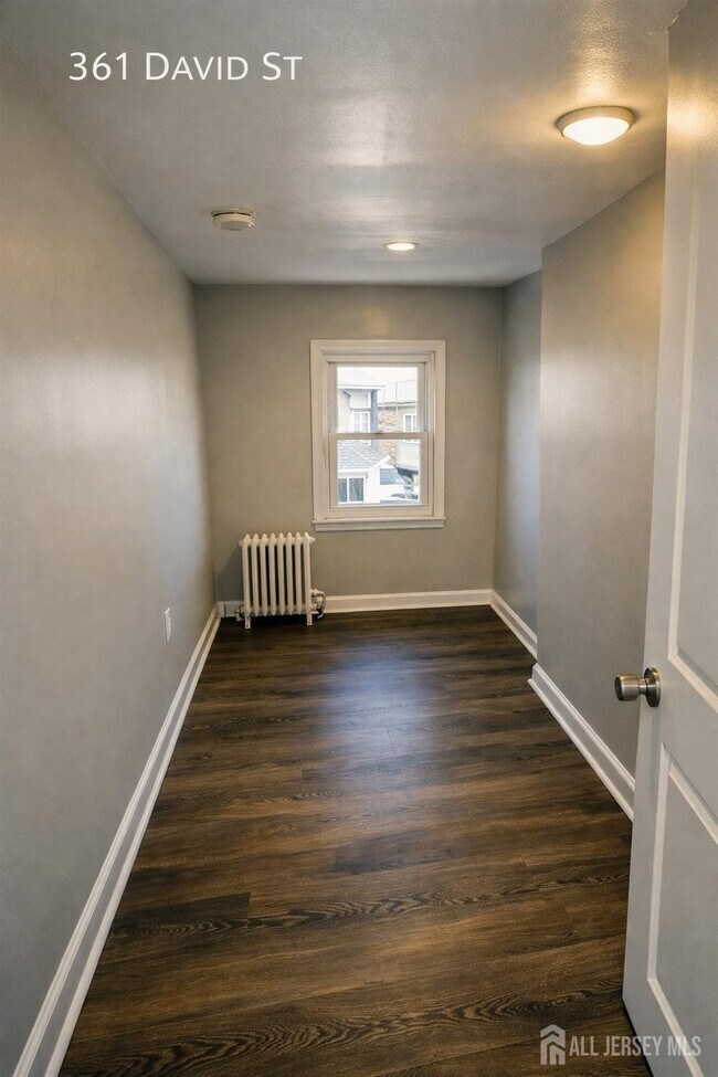 Foto del edificio - 361 David St