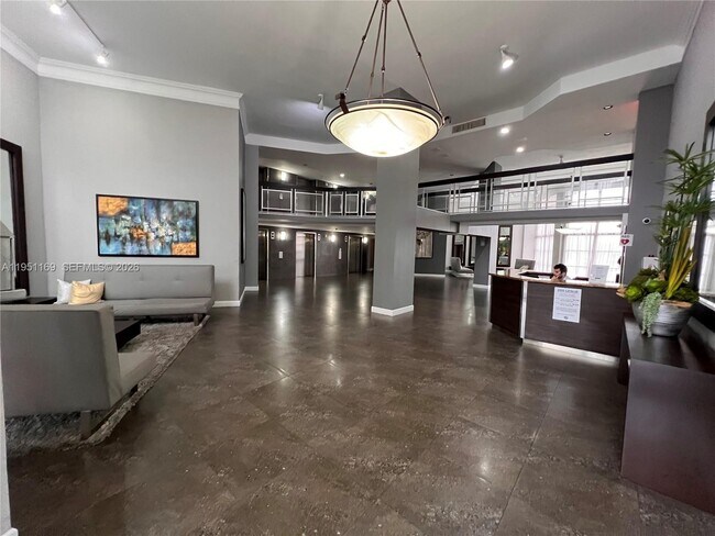 Building Photo - 200 Leslie Dr