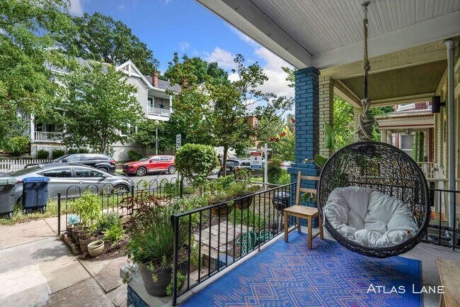 Foto del edificio - 3324 19th St NW