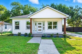 Building Photo - 329 S 2nd St