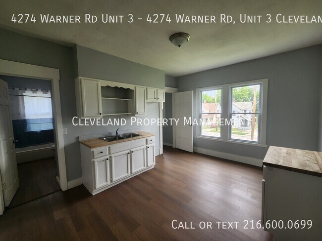 Foto del edificio - 4274 Warner Rd