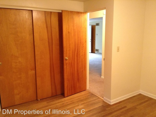 Building Photo - 212 E Oak Cliff Ct