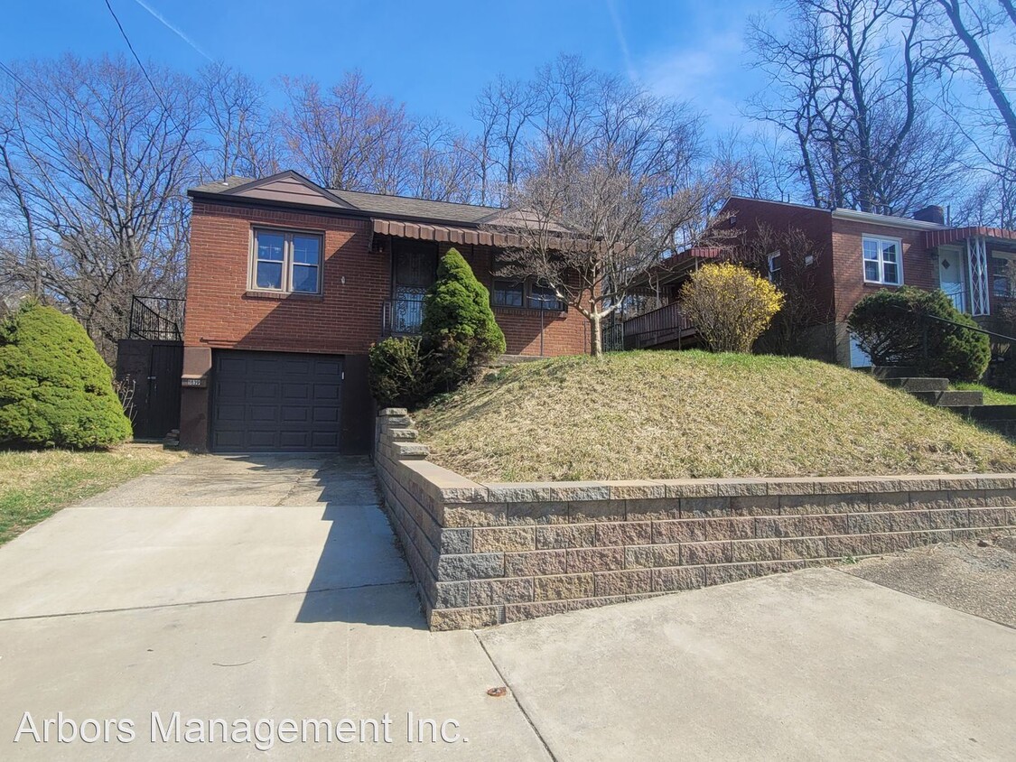 Primary Photo - 2 br, 1 bath House - 1819 HUGHES STREET