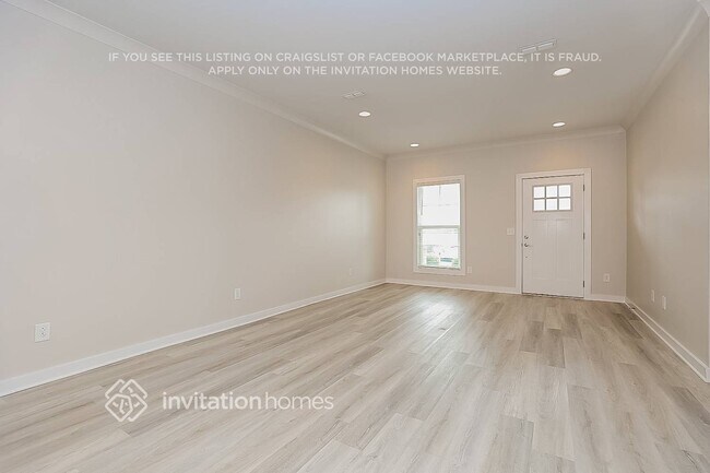 Foto del edificio - 826 Ashland Pl Dr