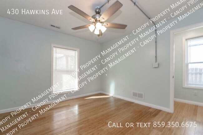 Foto del edificio - 430 Hawkins Ave