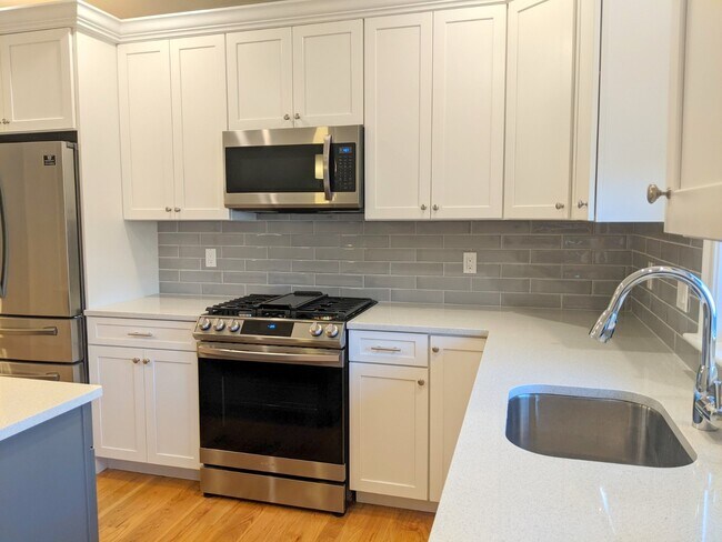 Foto del edificio - 16 Bowen Ave