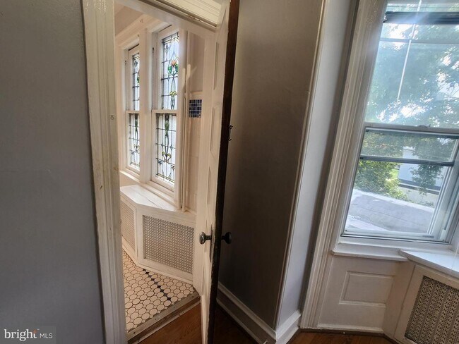 Foto del edificio - 6709 N 6th St