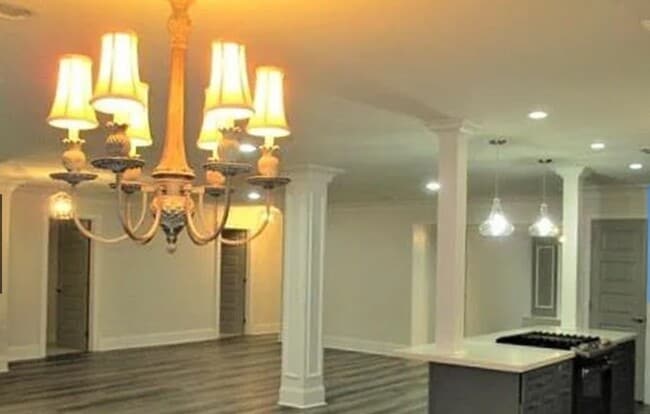 Building Photo - 3312 Clifford Dr