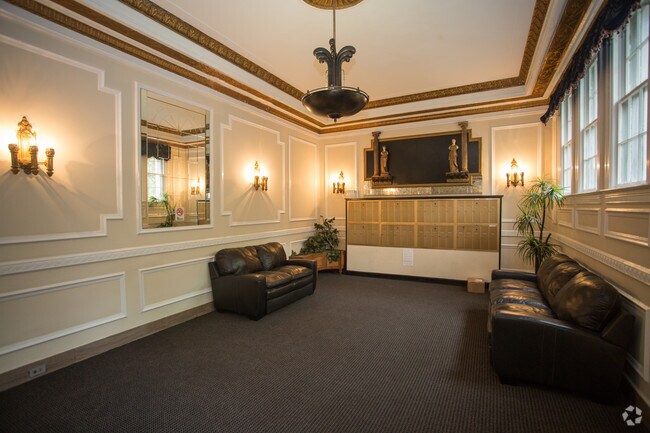3221 Connecticut Avenue Apartments Washington Dc Lobby Photo 3221 Connecticut Avenue Apartments
