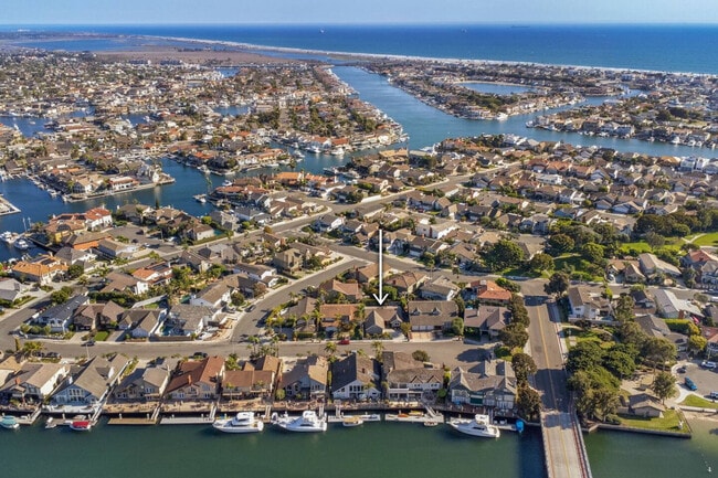 Building Photo - 3672 Seascape Dr