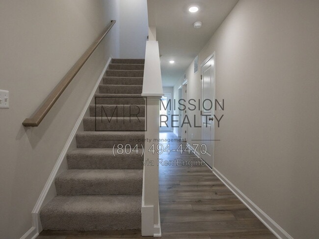 Building Photo - 8756 Whitman Dr
